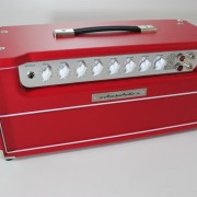 Amplificador valvulado AcedoAudio 290 cabeçote bordô